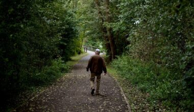 Here's How Many Steps To Walk A Day To Lower Dementia Risk