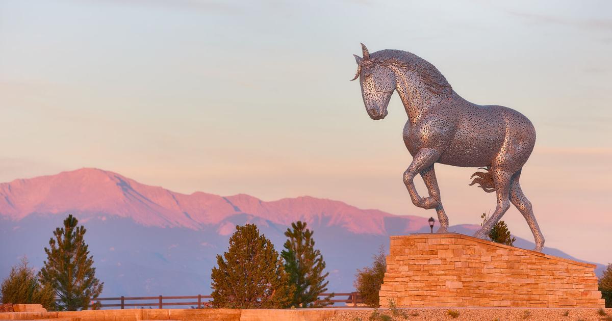World renowned artist creates new Colorado Springs sculpture | Arts & Entertainment