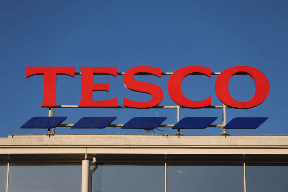 Tesco looking to recruit 100 local people for new M1 store