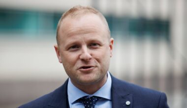Conradh na Gaeilge bids to intervene in Jamie Bryson legal challenge over Irish signage – The Irish Times