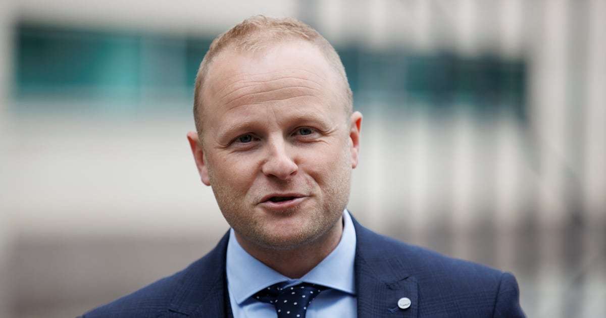 Conradh na Gaeilge bids to intervene in Jamie Bryson legal challenge over Irish signage – The Irish Times