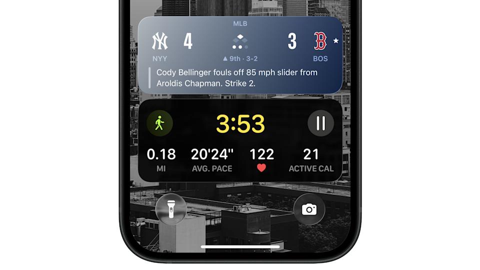 Heart rate stats are available as Live Activities on the Lock Screen.