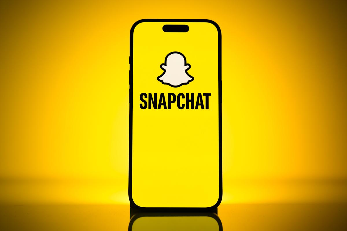 Snapchat rolls out Group Streaks and 'Infinite Retention' for chats
