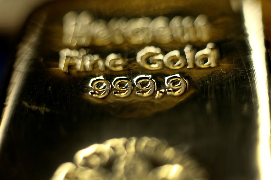 Banks ride gold rush trading bonanza