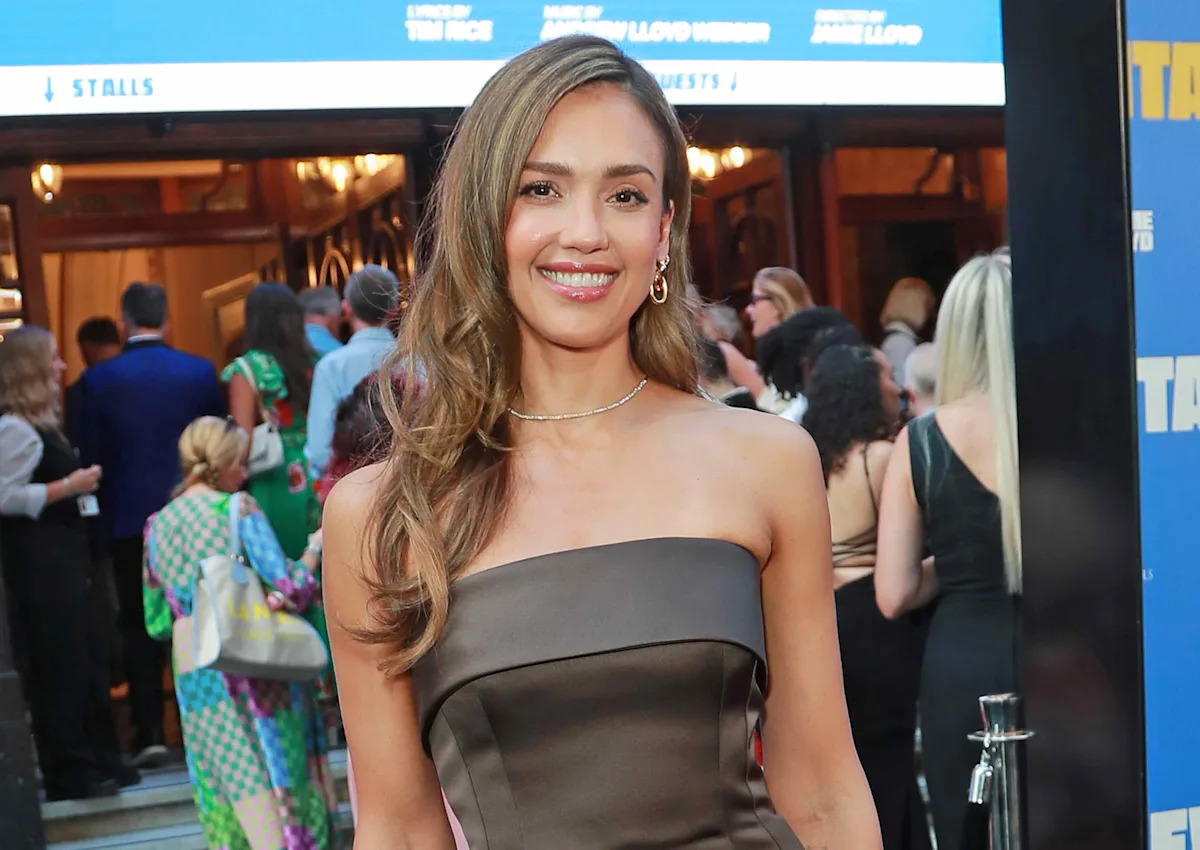 Jessica Alba's Plunging Tweed Minidress Features Unexpectedly Edgy Details