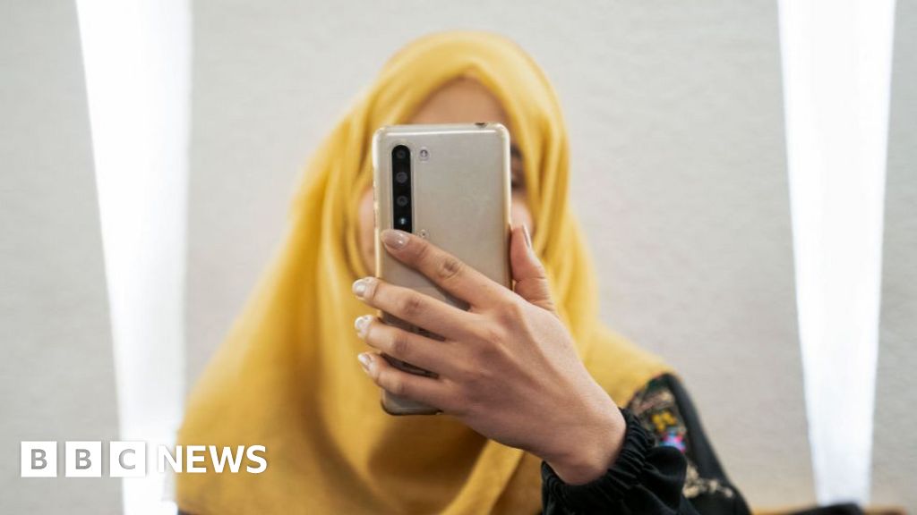 Afghan women lose their 'last hope' as Taliban shuts down internet