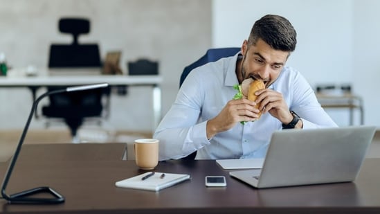 A sedentary lifestyle and lower mobility in the workplace can have the potential to worsen health conditions. (Freepik)