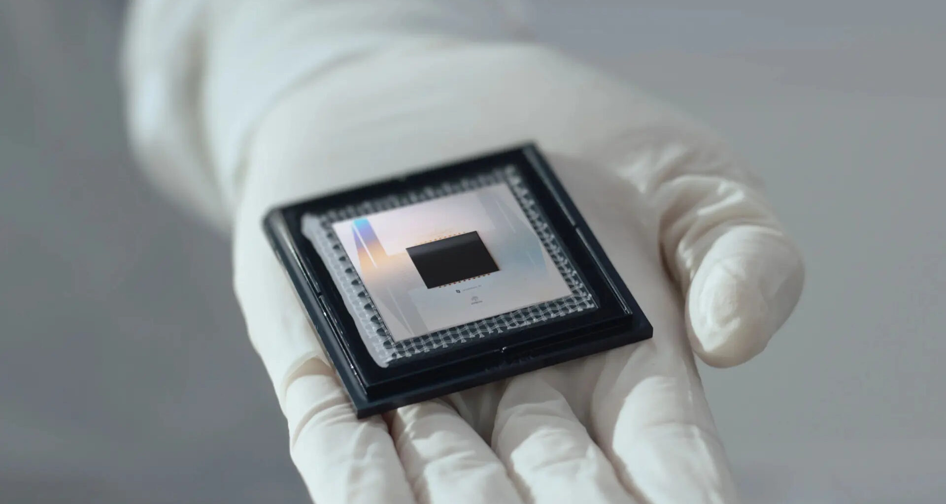 Chip-based laser device delivers coherent light across widest spectrum yet