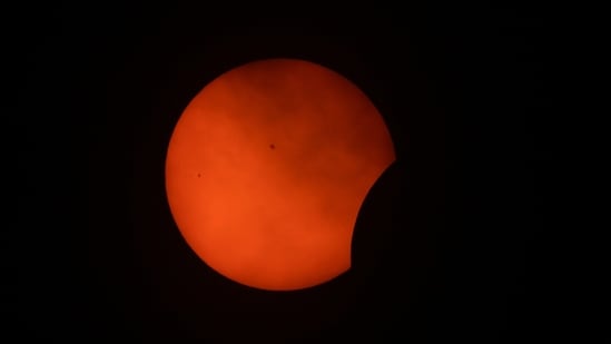 Those in southern New Zealand are in the best position to view the solar eclipse with as much as 70 per cent of the Sun’s surface covered. AP/PTI(AP04_08_2024_000288A)(AP)