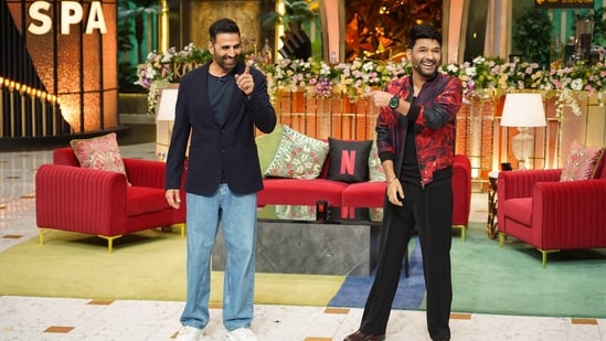 Akshay Kumar was seen joining Kapil Sharma as the guest on the finale episode of The Great Indian Kapil Show.