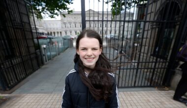 Teen campaigner Cara Darmody says Tánaiste is committed to timely assessment of needs – The Irish Times