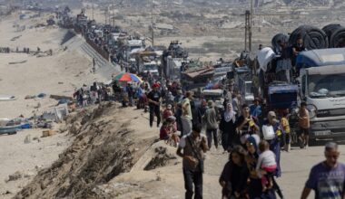 Israeli forces advance on Gaza City as displaced Palestinians panic – The Irish Times