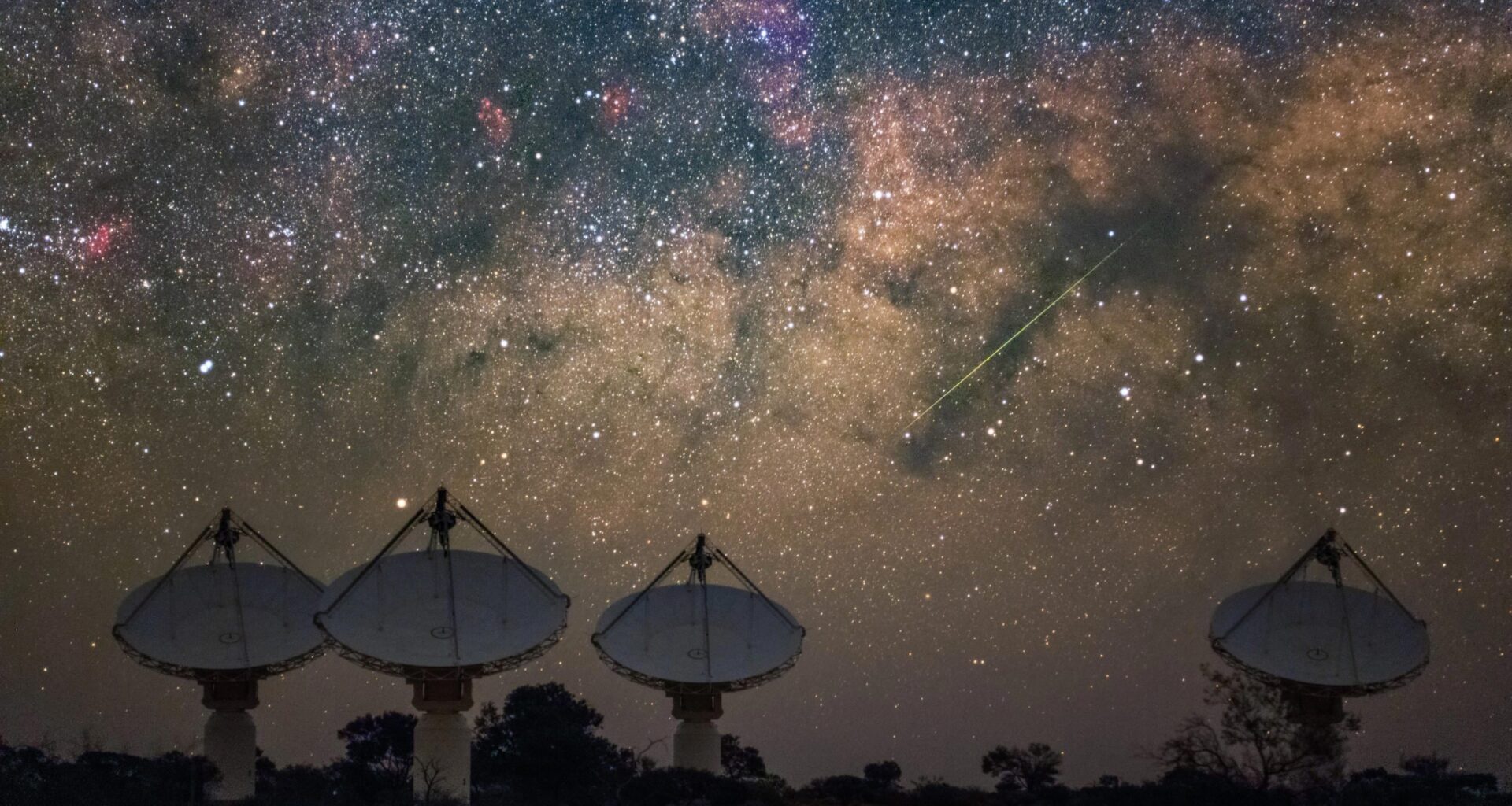 Astronomers Discover Colossal Cosmic “Bridge” Linking Galaxies Across Space