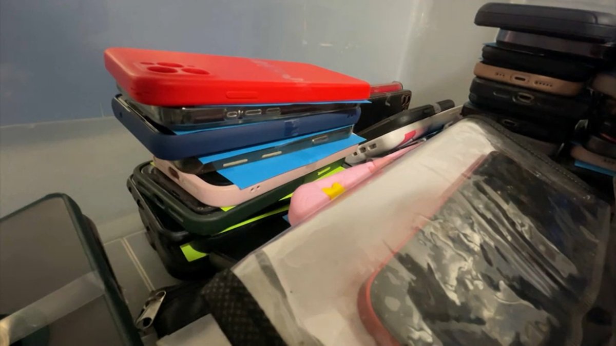 NYC students look for ‘creative’ ways around school cellphone ban – NBC New York