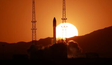 China launches experimental Shiyan-29 to GEO, commercial Ceres-1 carries 3 satellites