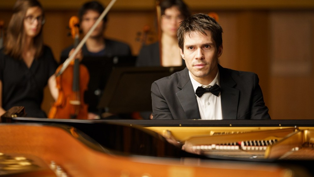 'Two Pianos' Review: Arnaud Desplechin's Frenetic Melodrama