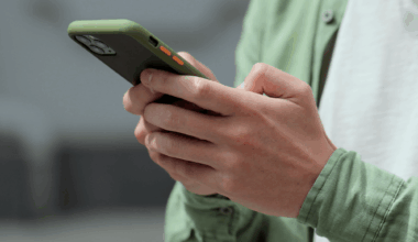 Instagram and TikTok upgrade their direct-messaging features