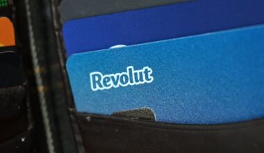 Revolut to allow staff to sell shares at $75bn valuation – The Irish Times