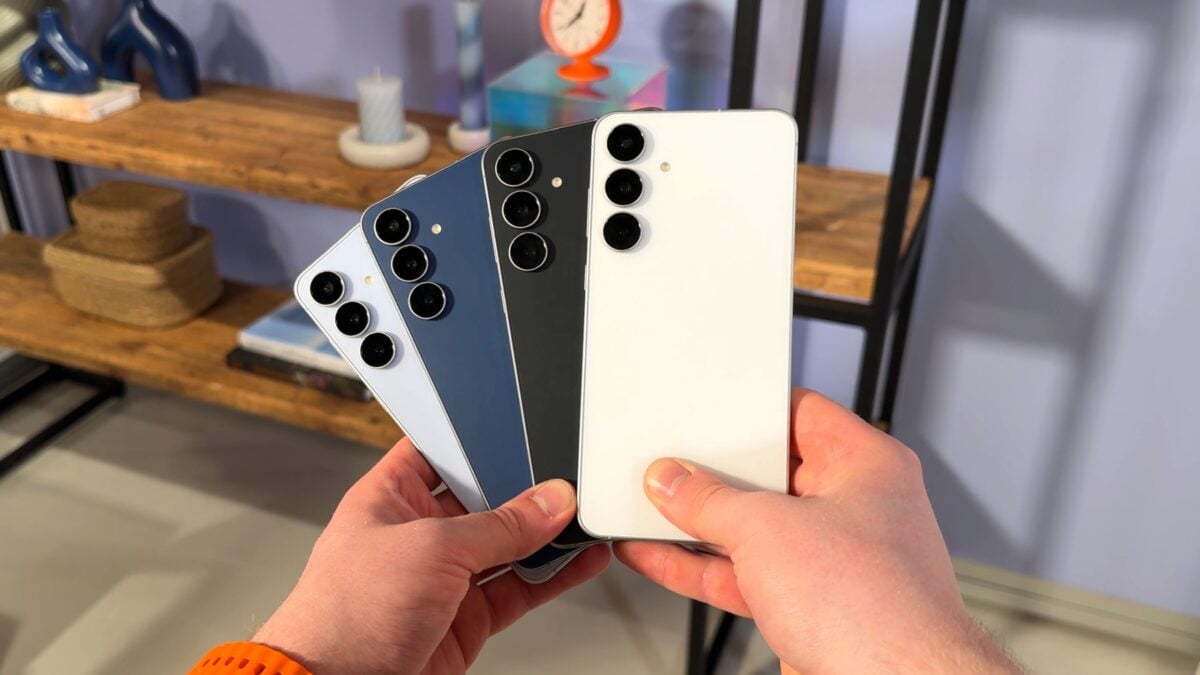 Galaxy S25 FE UK launch deal: Save over £100 and get a free Watch