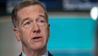 Top analyst says you weren't crazy for thinking the economy felt worse than it looked the last 3 years. The 'rolling recession' just ended