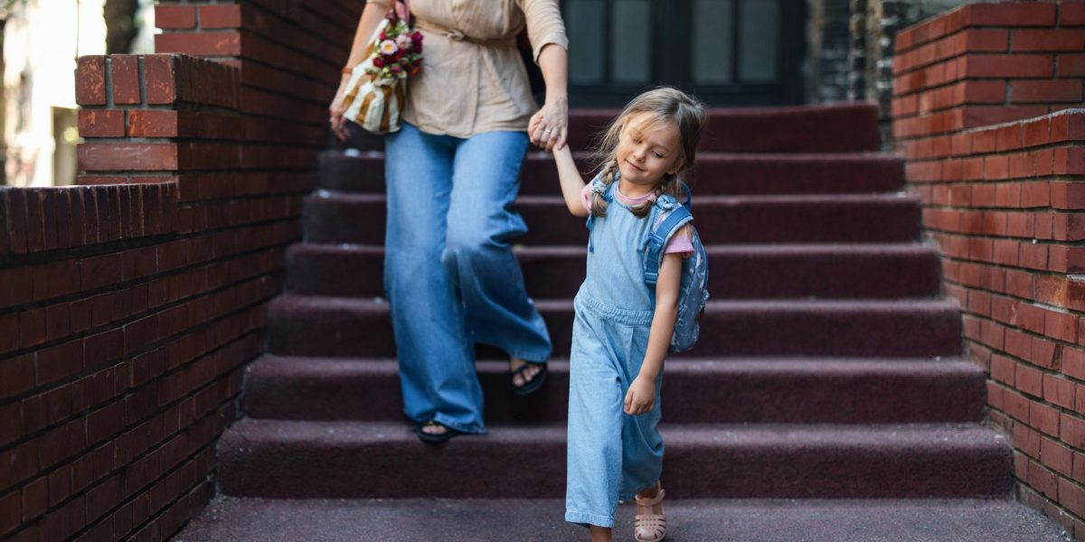 30-year-old juggles 2 jobs and double shifts but keeps losing work due to school drop-off: 'As a mom, you just find a way around it'