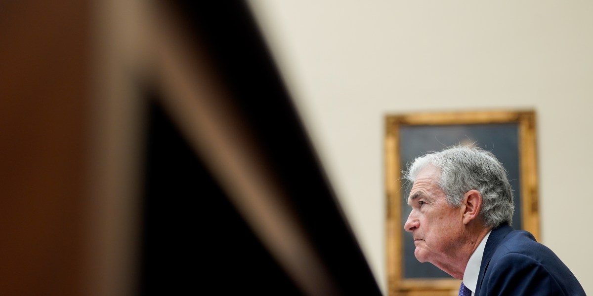 U.S. labor market is balancing on a knife edge, fueling calls for a Fed cut