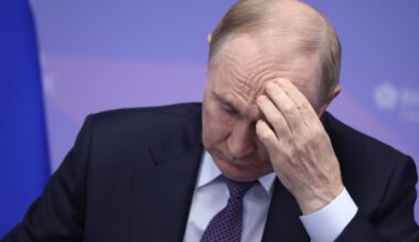 Russia's central bank reveals GDP is shrinking, a sign Putin's war economy is in recession