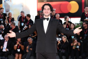 VENICE, ITALY - SEPTEMBER 06: Benny Safdie attends the 2025 Closing Ceremony red carpet during the 82nd Venice International Film Festival on September 06, 2025 in Venice, Italy. (Photo by Andreas Rentz/Getty Images)