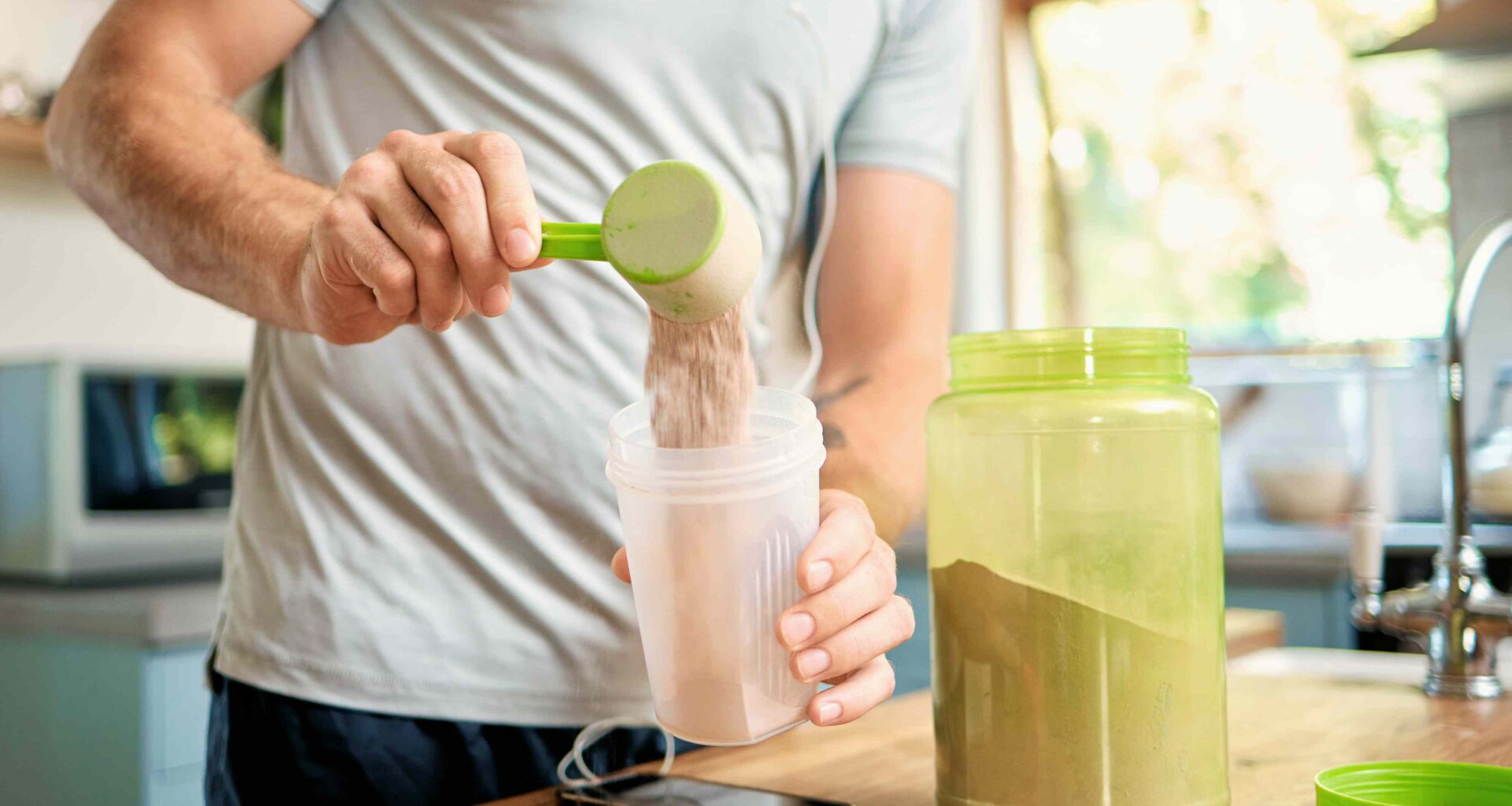 Is It Better to Take Creatine Daily, or Just When You're Working Out?