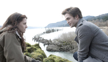 Kristen Stewart and Robert Pattinson in 'Twilight'