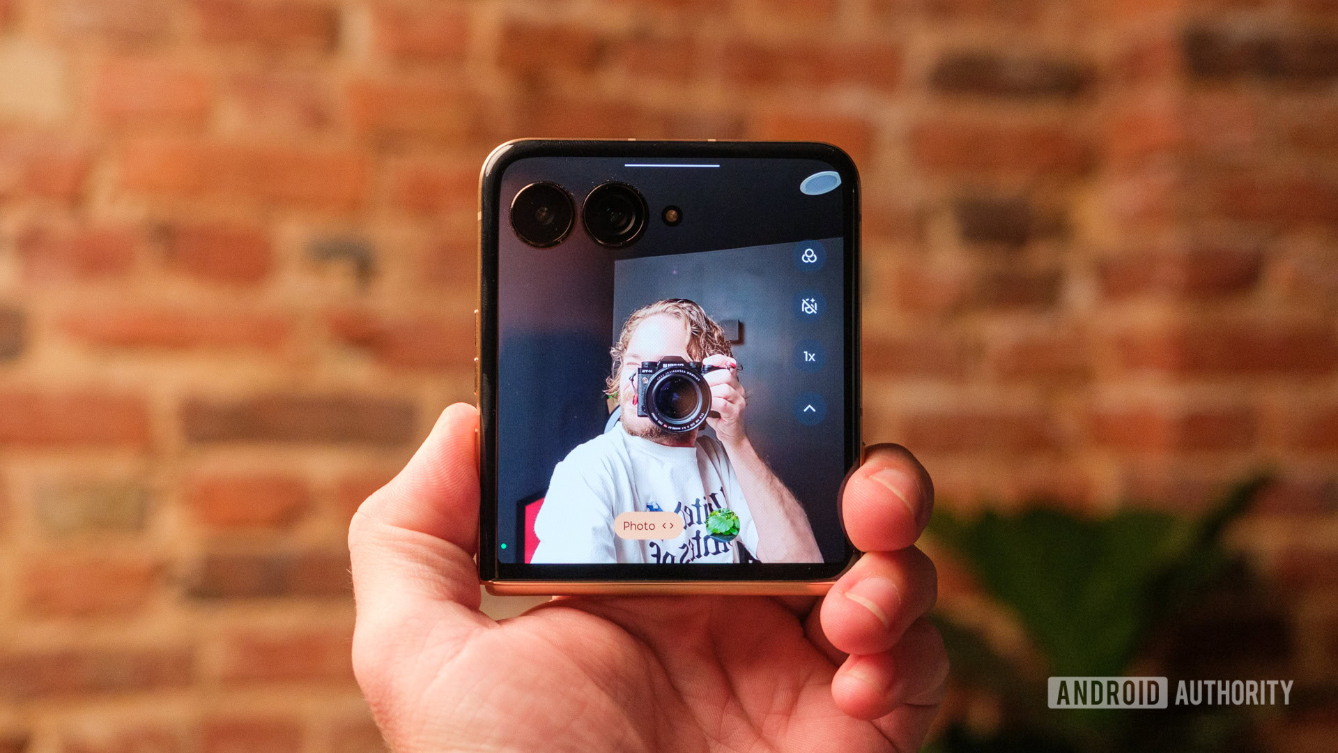 Motorola Razr Ultra cameras
