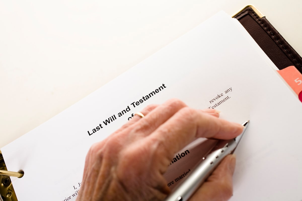 Why some Canadians are asking to see death binders before agreeing to become an executor