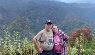 ‘ICE’ places Irish grandmother and green card holder in US isolation cell over $25 cheque – The Irish Times