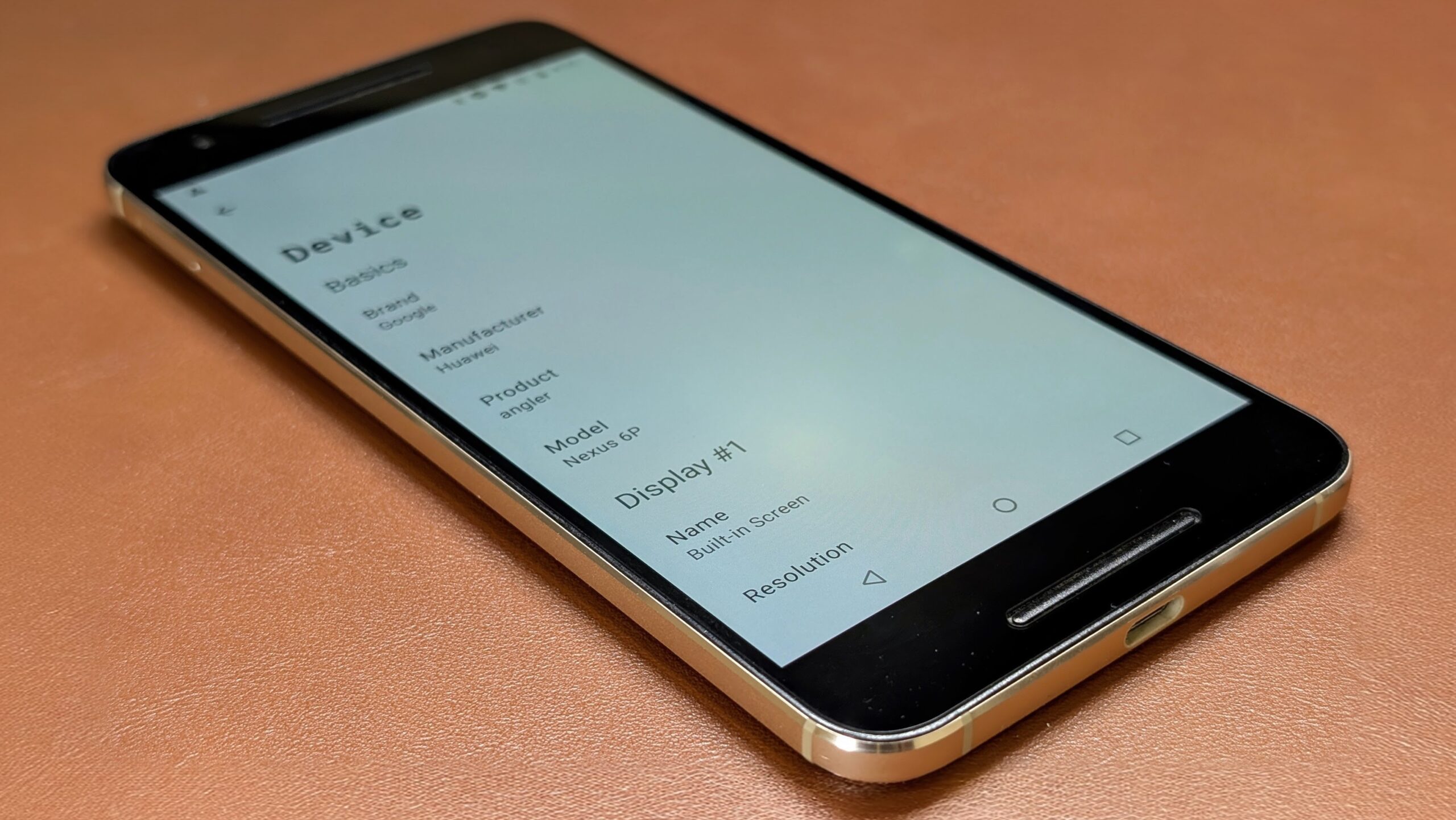 Nexus 6P Gold close up screen