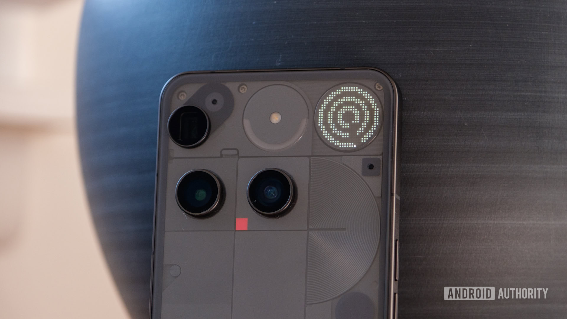 Nothing Phone Glyphify maze close up
