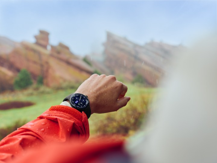 Emergency SOS on the Pixel Watch 4