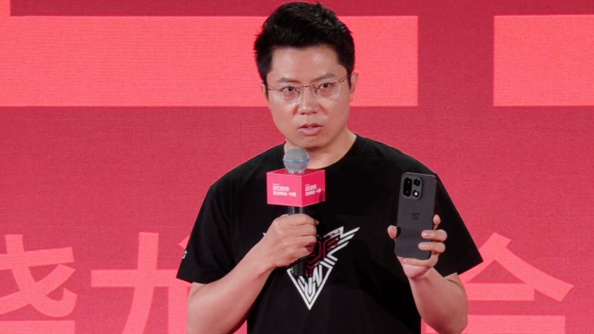 OnePlus 15 Snapdragon Summit China 1