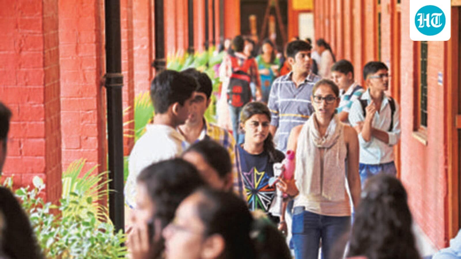 Book on DU’s ‘leadership and growth’ launched