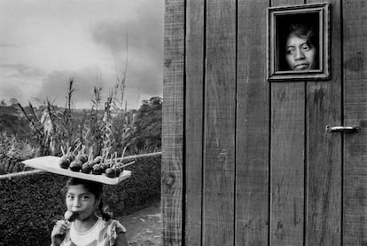 Image taken in Guatemala in 1978 for the 'Other Americas' project.