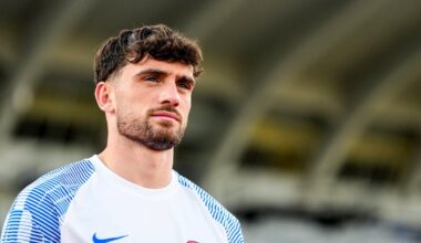 Troy Parrott set for lengthy spell on sidelines with knee injury – The Irish Times
