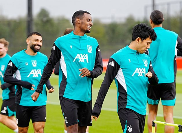 Alexander Isak trains before Liverpool debut as Arne Slot handed double boost