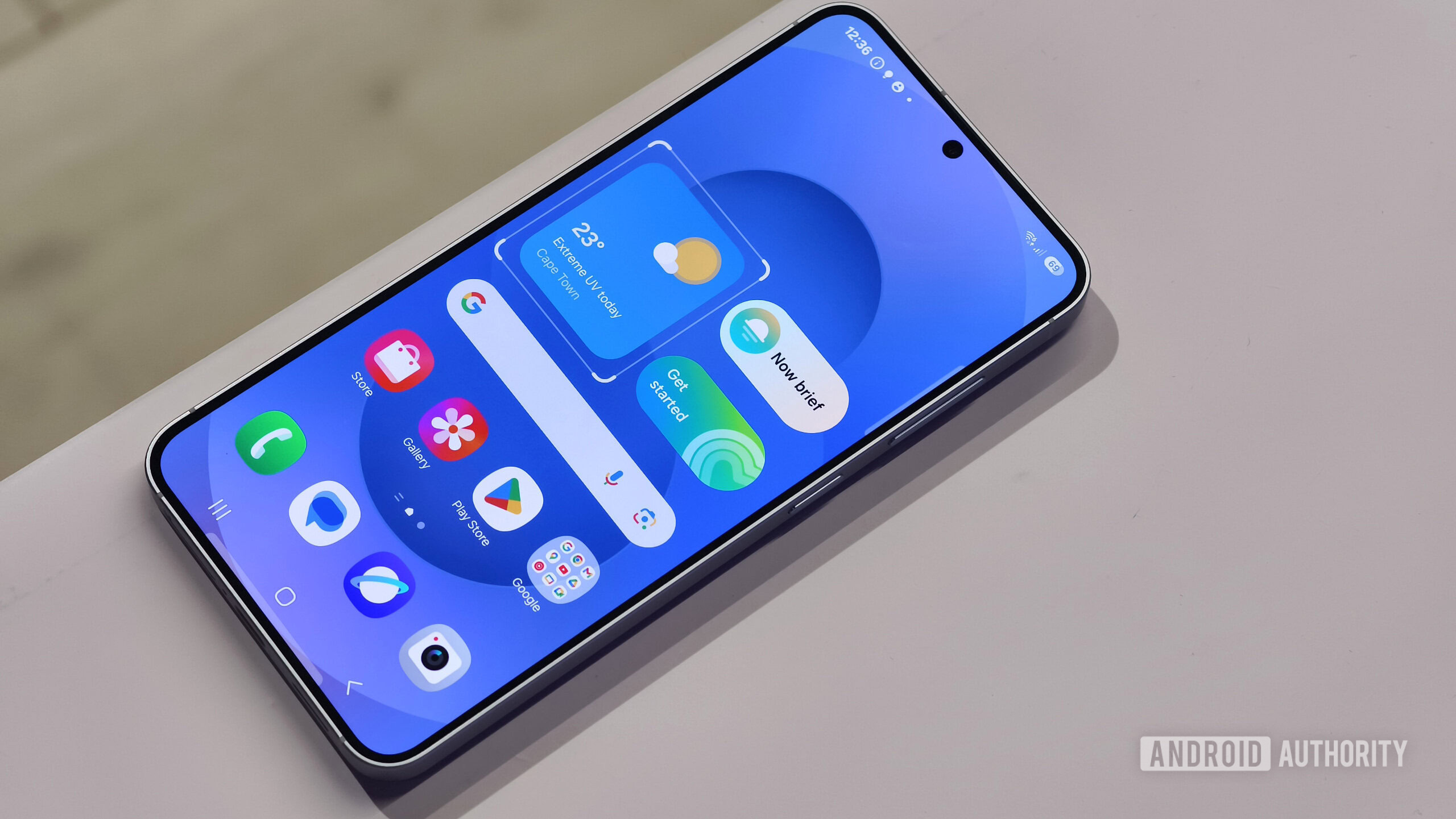 Samsung Galaxy S25 on table