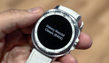 Samsung Galaxy Watch 8 Classic startup