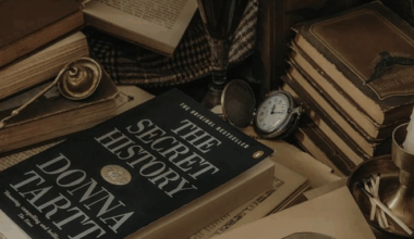 Embrace The Dark Academia Aesthetic at UofG by Reading These Books
