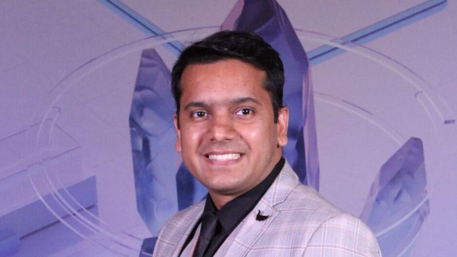 Buy or sell: Sumeet Bagadia recommends three stocks to buy on Monday — 15 September 2025