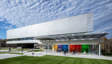 UConn Tech Park exterior. (Magda Biernat)