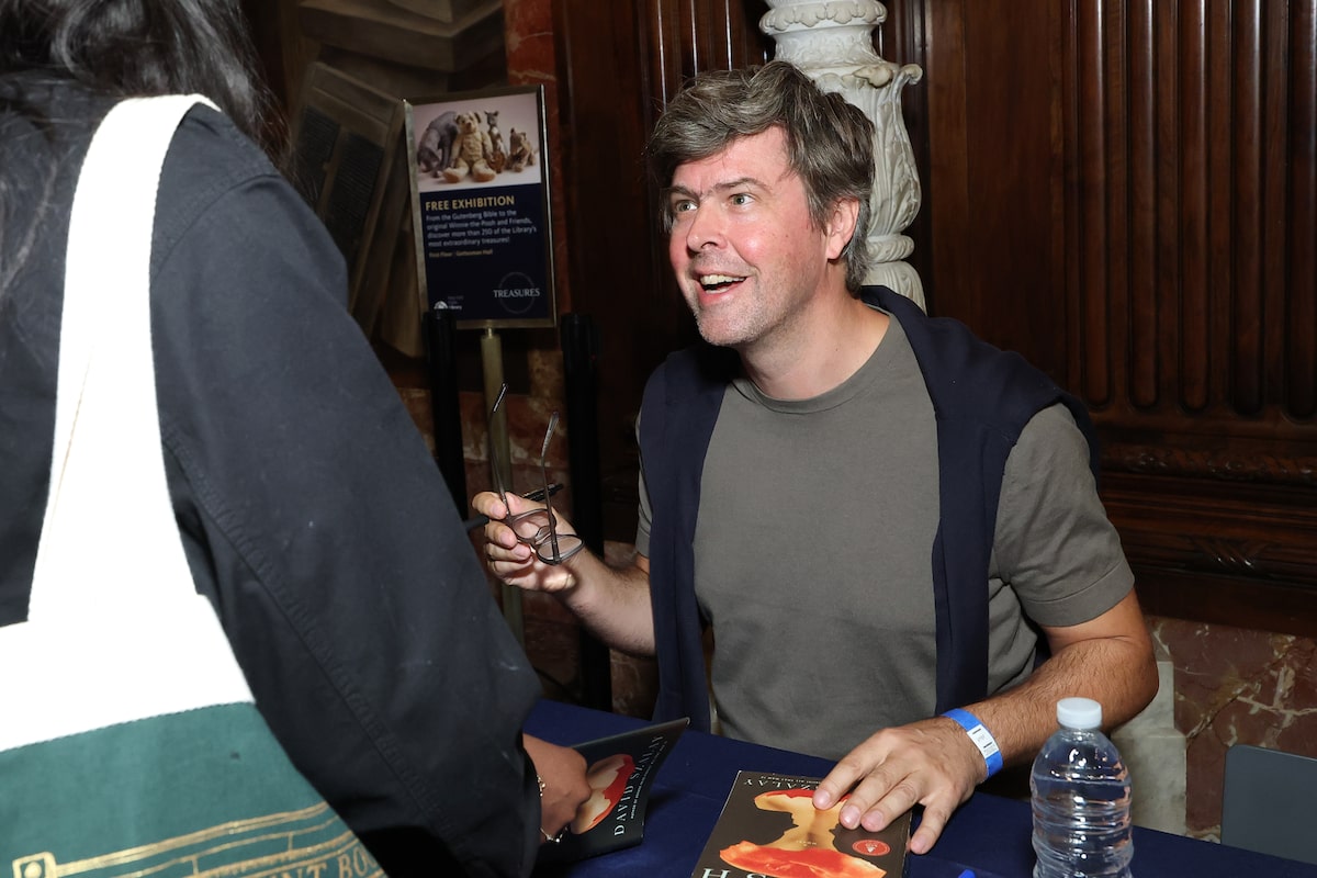 Canadian-born author David Szalay’s book Flesh shortlisted for Booker Prize