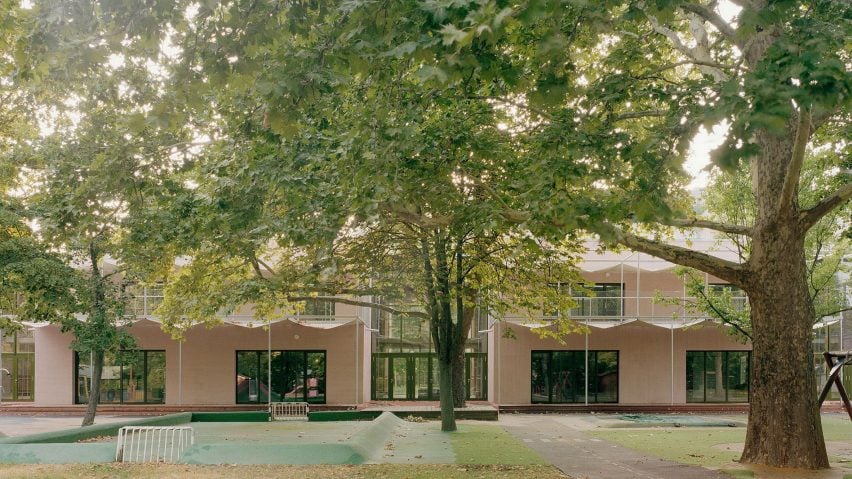 Facade view of Gyöngyszem Kindergarten in Hungary