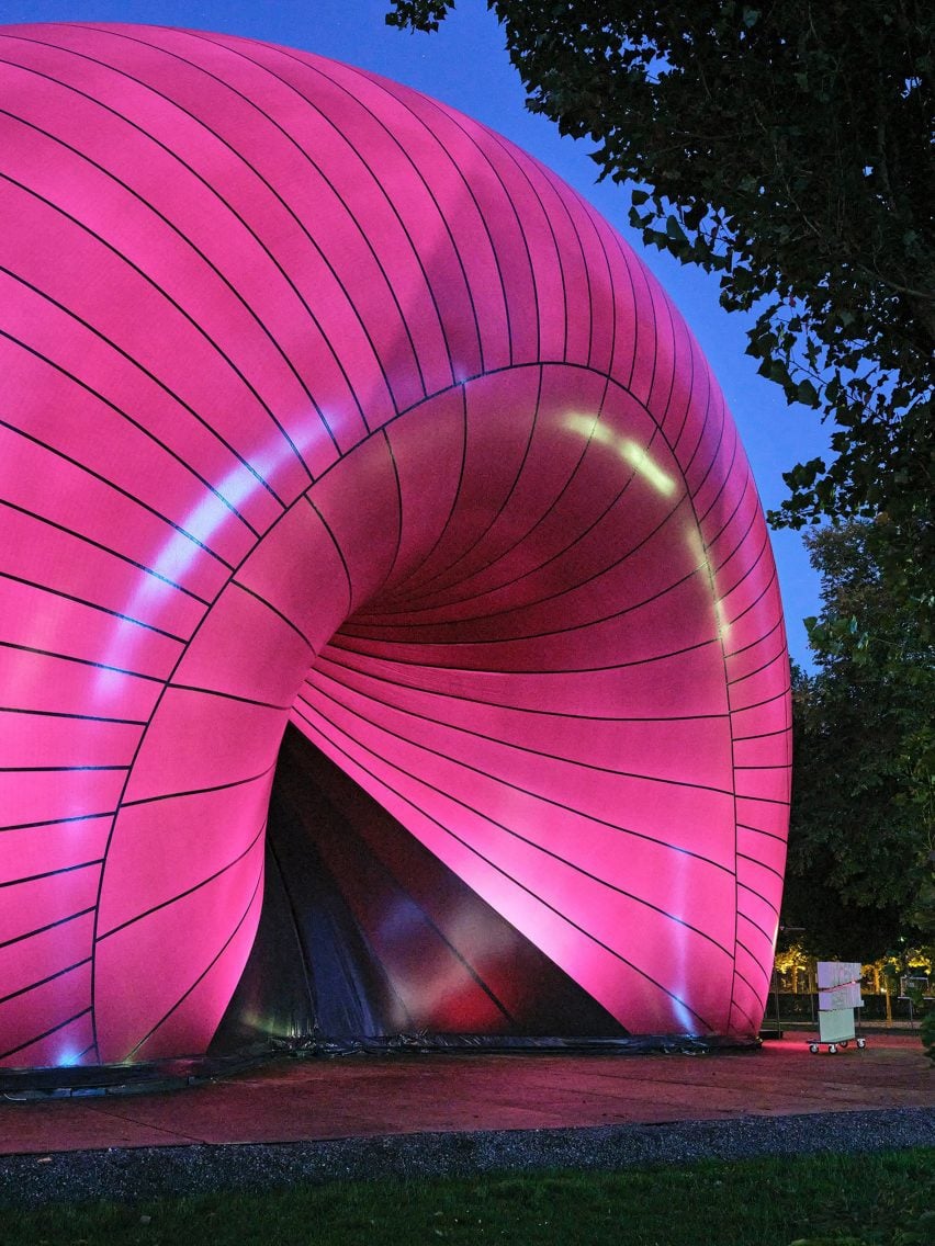 Inflatable concert hall in Lucerne by Anish Kapoor and Arata Isozaki