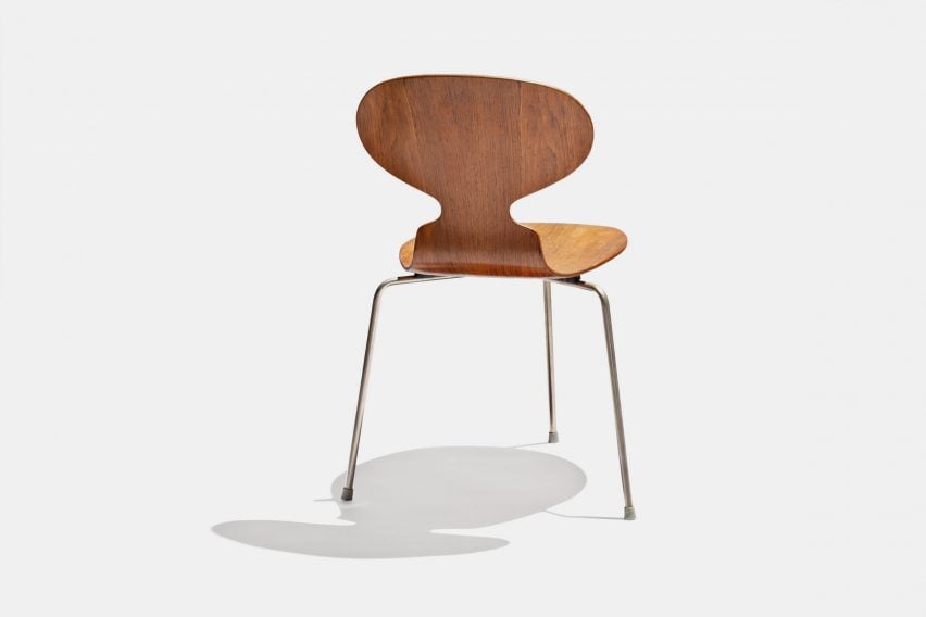 Ant Chair by Arne Jacobsen